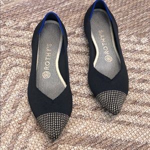 Limited edition captoe Rothys